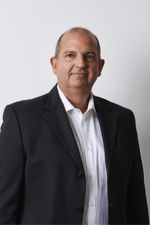 Javier López, asociado en Highland Corporate.